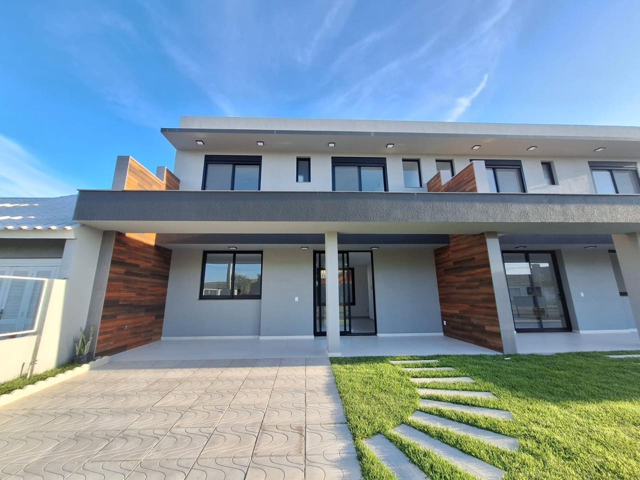 Sobrado 3 dormitórios para venda, Xangri-lá em Xangri-lá | Ref.: 2392144